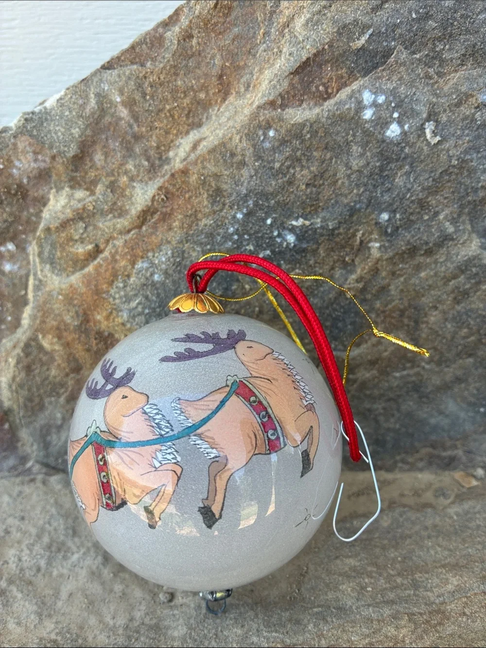 Vintage Pier 1 Li Bien Reverse Painted Glass Ornament